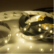 Лента светодиодная 12В, SMD2835, 4,8Вт/м, 60 LED/м, 3000К, 6мм, 5м, S-образная плата, IP20 LAMPER